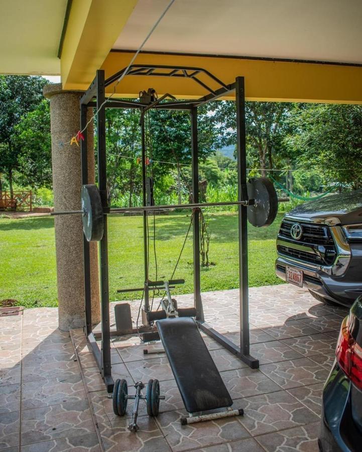 Linda Casa De Verano Con Amplias Zonas Verdes San Isidro De El General Luaran gambar