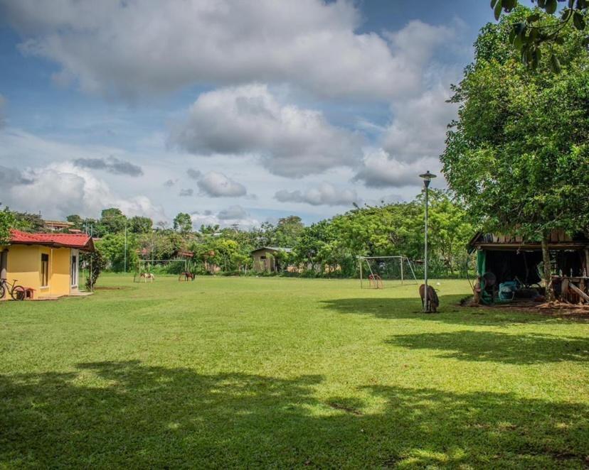 Linda Casa De Verano Con Amplias Zonas Verdes San Isidro De El General Luaran gambar