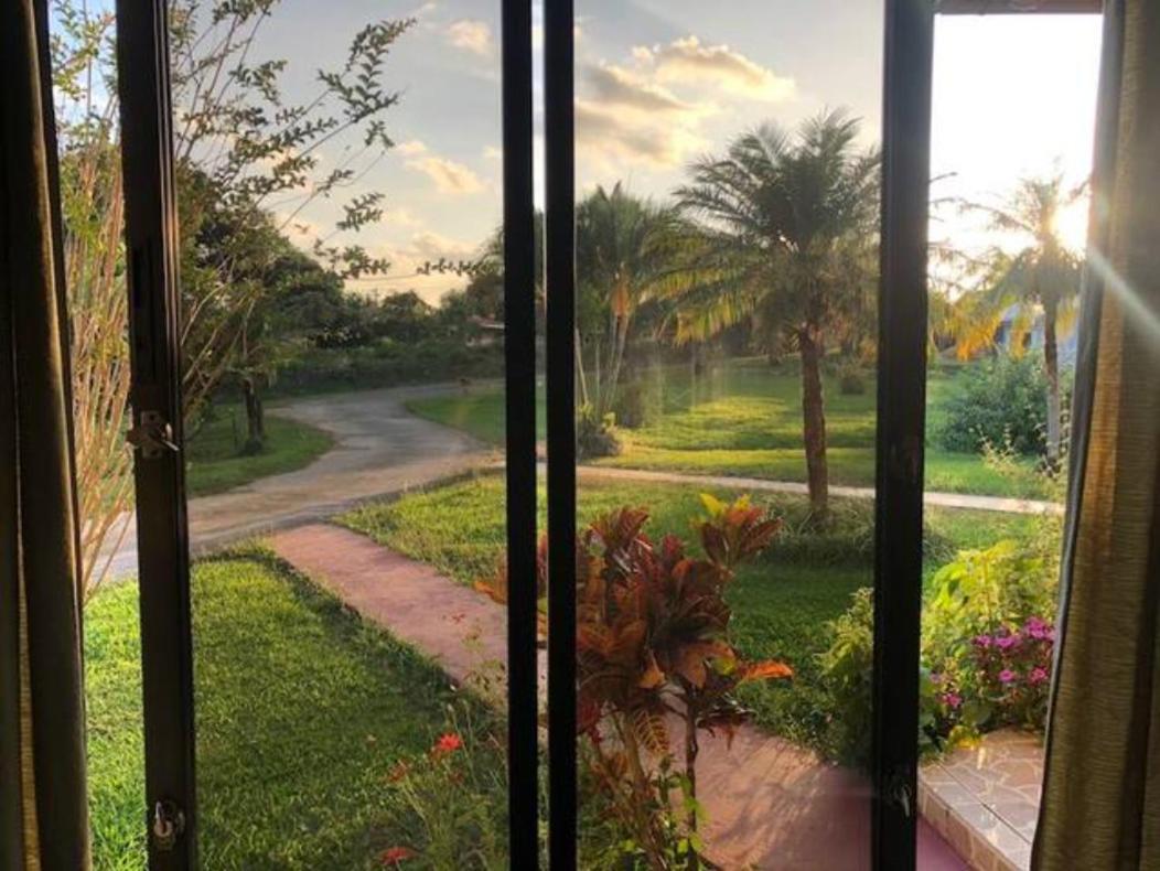 Linda Casa De Verano Con Amplias Zonas Verdes San Isidro De El General Luaran gambar