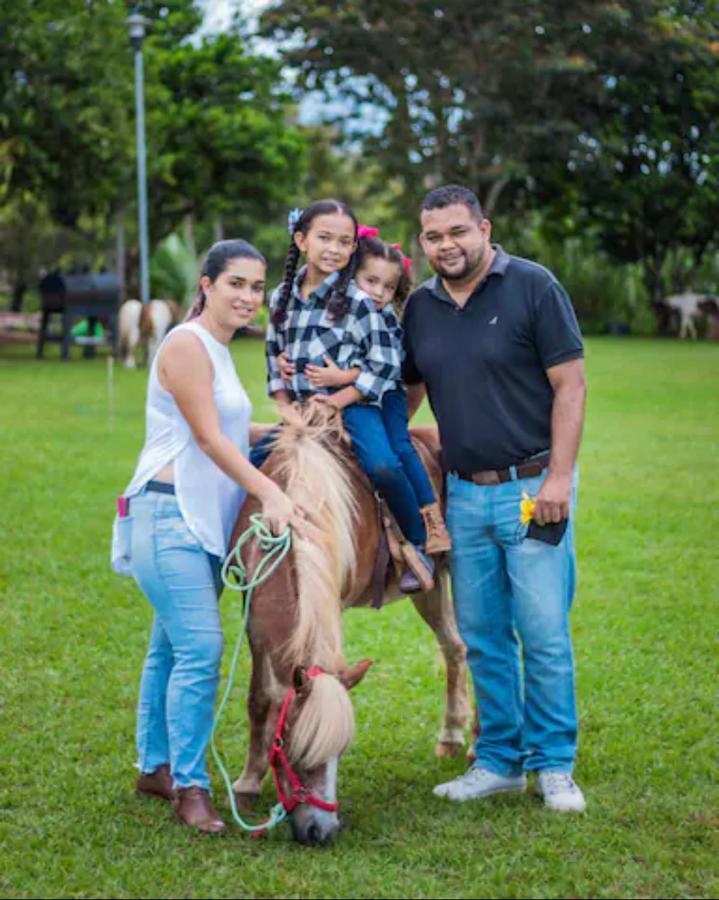 Linda Casa De Verano Con Amplias Zonas Verdes San Isidro De El General Luaran gambar
